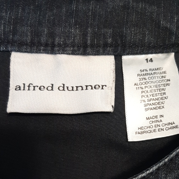 Alfred Dunner Women's Size 14 Dark Blue Denium Jean Jacket with Butterfly Accent - Picture 2 of 13